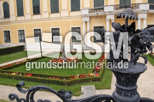 Schloss_Schönbrunn_Kronprinzgarten.JPG